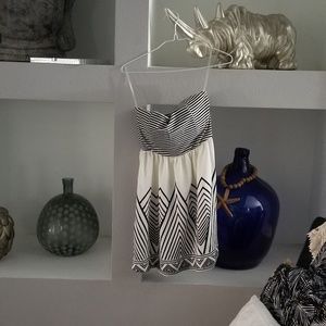 NoBo strapless dress